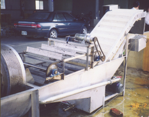 32-2a.jpg (80801 bytes)