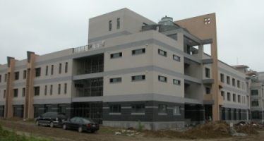 �@����}�Ҥj��