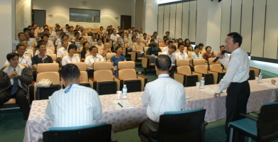 ���D�e������q�A�b�y�ͷ|�����R�j�y�P��