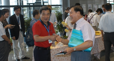 �������P���y�O�̺Z�ͥ����A�~��s